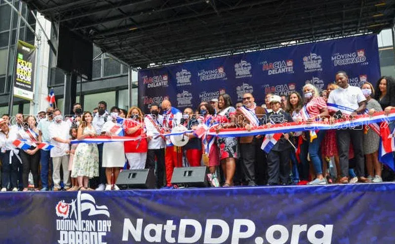 球速体育网址引力传媒《揭秘韩国足球运动员戴面罩的独特风采，看图说话！》